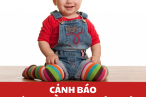 TRẺ NGỒI DÁNG CHỮ W – CẢNH BÁO TÁC HẠI TỚI SỨC KHỎE VÀ PHÁT TRIỂN VẬN ĐỘNG